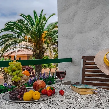 Cozy Apartments - 150 Meters From The Beach, Free Wi-Fi Playa de las Americas  Exterior photo